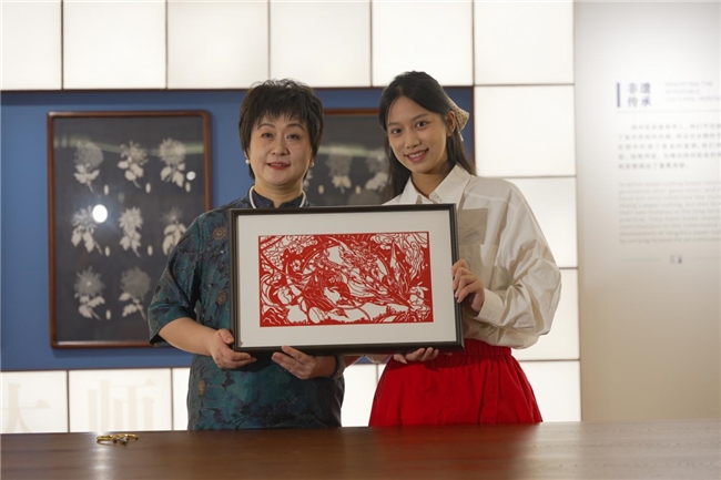 游戏赋能非遗传承！《指间山海》携博物馆及非遗达人开启线下主题展览！