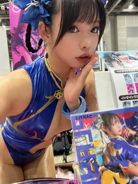 博主分享《街头霸王》春丽COS：大雷肉腿诱惑力拉满！(图3)