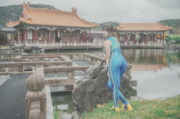 博主分享《街头霸王》春丽COS：大雷肉腿诱惑力拉满！(图6)