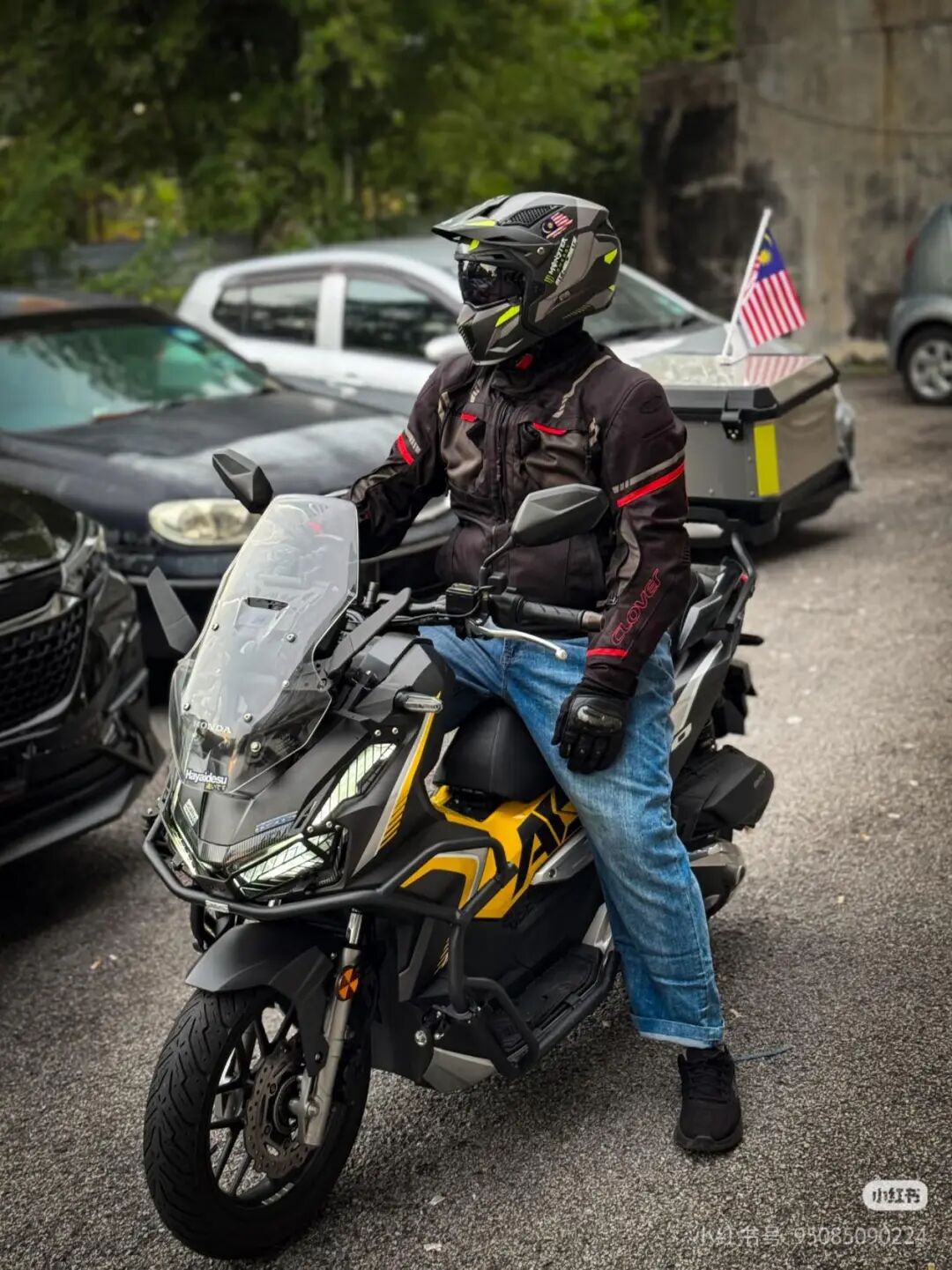 丝袜效果拔群！AI已经能生成难以分辨的手办图和cos照了(图3)