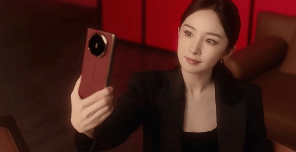 华为Mate XTs新品发布今日举行 余承东感谢杨幂支持(图2)