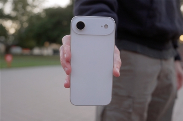 无物理SIM卡!曝iPhone 17系列国行版首次搭载eSIM功能(图2)