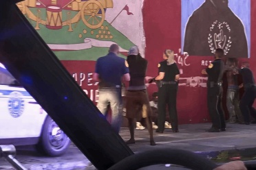 打破系列长期设定！《GTA6》预告中疑似加入女性警察