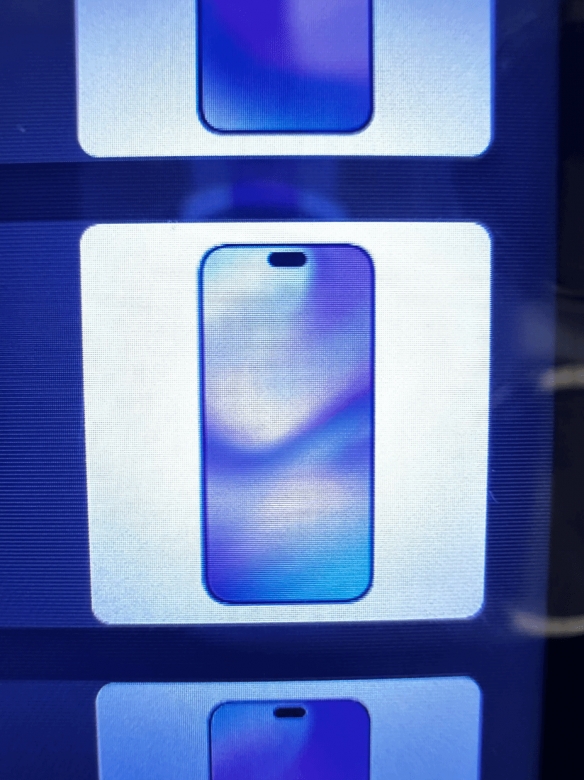 iPhone 17 Pro贴膜曝光：灵动岛更小了 缩短25%！(图3)