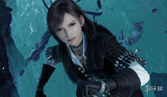 《最终幻想7重生》蒂法范格堡MOD！皮甲战痕+银剑挂件(图3)