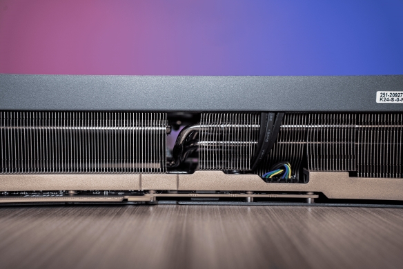 当下旗舰的最优选：索泰 RTX 5090 D v2 SOLID评测(图5)