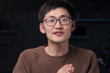 太羡慕了！影视飓风给全体员工送iPhone17 ProMax