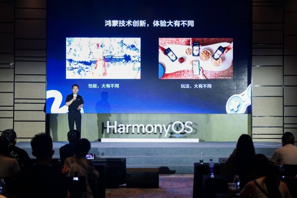 鸿蒙生态迎来里程碑时刻：《原神》鸿蒙版上线，游戏数量超10000款 (图3)