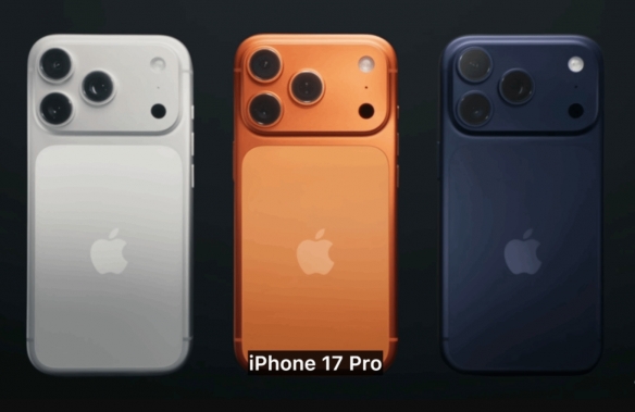 小米卢伟冰盛赞iPhone17：标准版的确很强 牙膏挤爆了(图3)