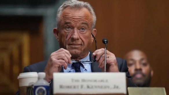 美国卫生部长称游戏或助长枪击暴力：已启动关联调查(图1)