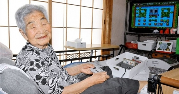 日本百岁老奶奶的长寿秘诀：每天玩三小时超级任天堂(图4)