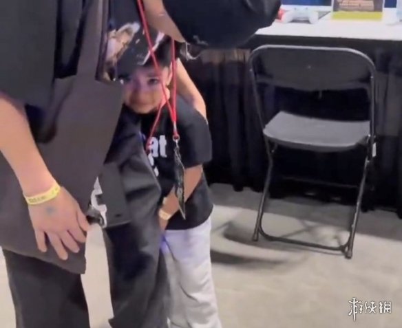 依旧神还原！《给他爱5》崔佛演员现场表演吓哭观众(图4)