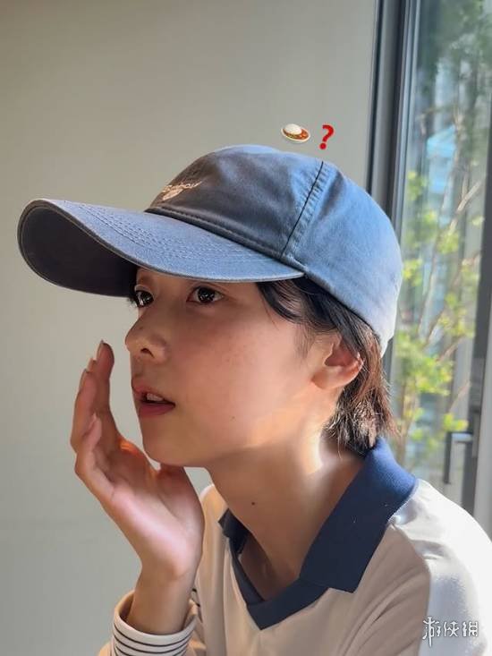 《寂静岭f》女主脸模晒新照！豹纹吊带新写真慵懒迷人(图7)