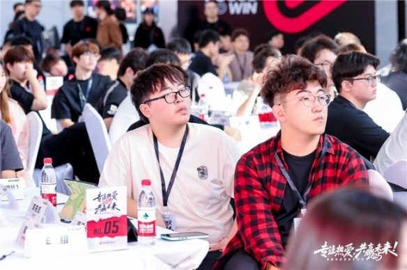 除了钱，在高校里做电竞社团还缺什么？(图3)