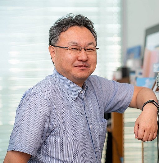 《最终幻想7》为何登陆PS?吉田修平:靠清酒和卡拉OK(图1) 《最终幻想7》为何登陆PS?吉田修平:靠清酒和卡拉OK(图1)