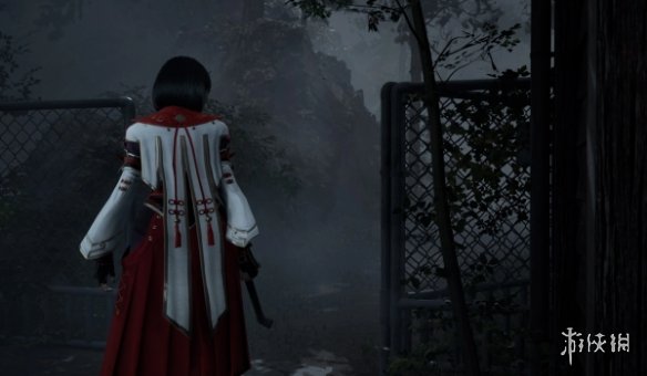 《寂静岭f》怪猎联动MOD!爱丽丝身着炎火村礼服,在迷雾中挥动太刀(图3) 《寂静岭f》怪猎联动MOD!爱丽丝身着炎火村礼服,在迷雾中挥动太刀(图3)