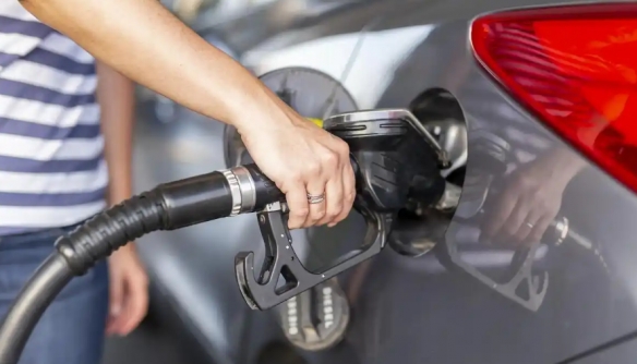 燃油车市场展现消费者需求:销量连续四月正增长!(图1) 燃油车市场展现消费者需求:销量连续四月正增长!(图1)