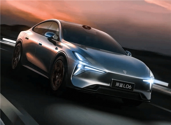 深蓝L06预售13.99万起 搭配300万法拉利同款悬架！(图2)