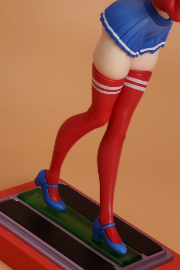  《米塔》推出1/6精致手办：蓝色短裙大秀丰满肉腿！(图6)