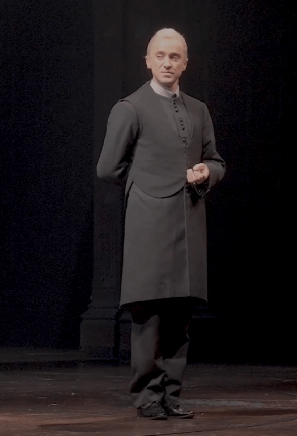 汤姆·费尔顿回归舞台剧再演马尔福!官摄首秀片段公开(图1)