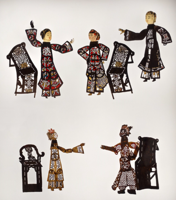 “皮影戏”最早起源于哪个朝代？