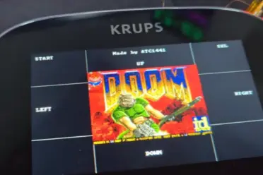 做饭屠魔两不误！初代《毁灭战士》被移植到电压锅上