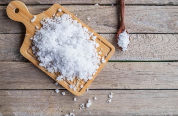 哪类人群不宜多吃低钠盐？