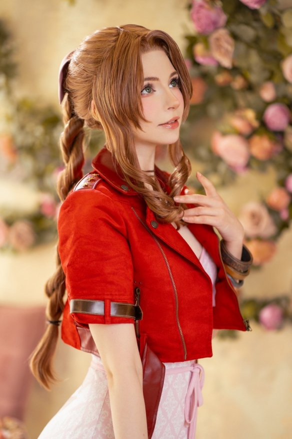 《最终幻想7》爱丽丝迎41岁生日！大量粉丝晒COS庆祝(图5)