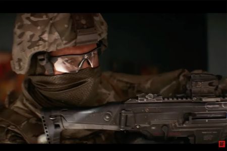 《战地》电影化启动：多家影视巨头竞标 院线发行优先