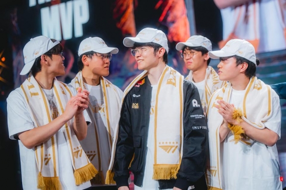 Faker亲自指导只要万元！T1公益拍卖选手1对1教学(图1)