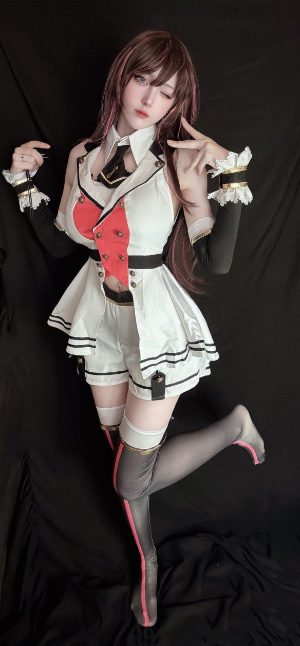 《尼尔：机械纪元》2B绝美COS美图：这也太大大大了！(图4)