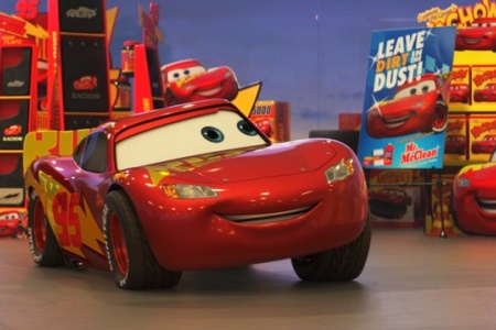 《赛车总动员》的黑暗真相:电影中为什么没出现人类?